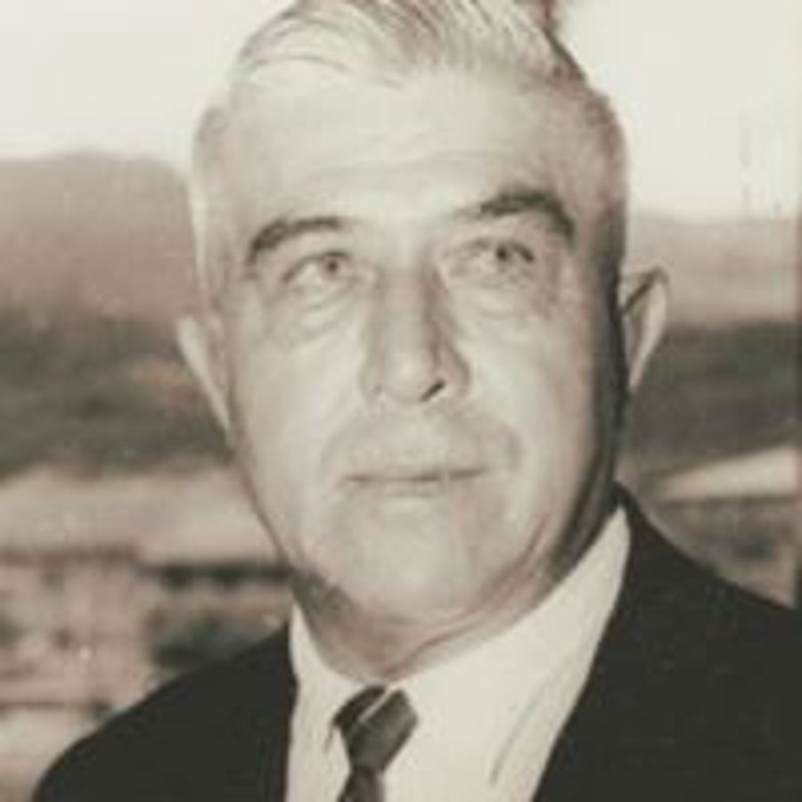 <p>Pouvanaa OOPA</p>